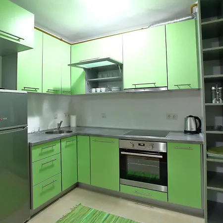 Green 2 *